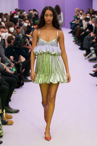 Look 33